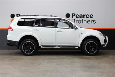 2015 Mitsubishi Challenger - Thumbnail