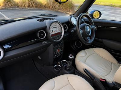 2013 Mini Cooper - Thumbnail