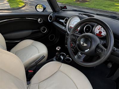 2013 Mini Cooper - Thumbnail