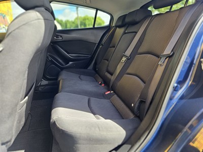 2015 Mazda Axela - Thumbnail