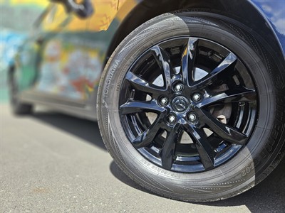 2015 Mazda Axela - Thumbnail