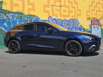 2015 Mazda Axela - Thumbnail