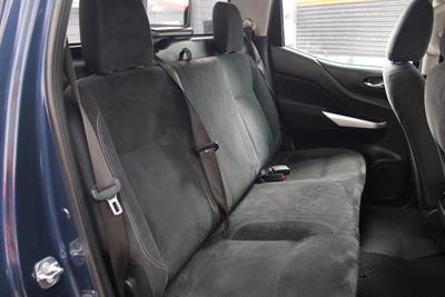 2017 Nissan Navara - Thumbnail