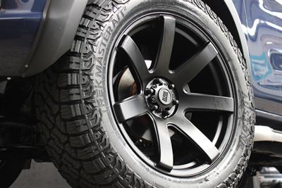 2017 Nissan Navara - Thumbnail