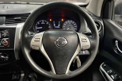 2016 Nissan Navara - Thumbnail