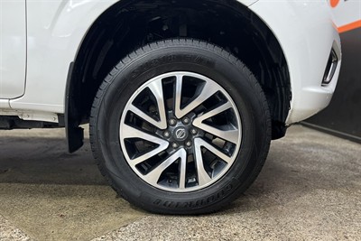 2016 Nissan Navara - Thumbnail