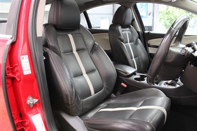 2014 Holden Commodore - Thumbnail