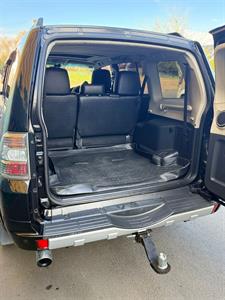 2015 Mitsubishi Pajero - Thumbnail