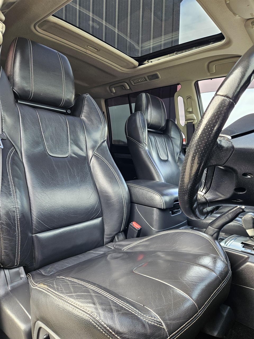 2015 Mitsubishi Pajero