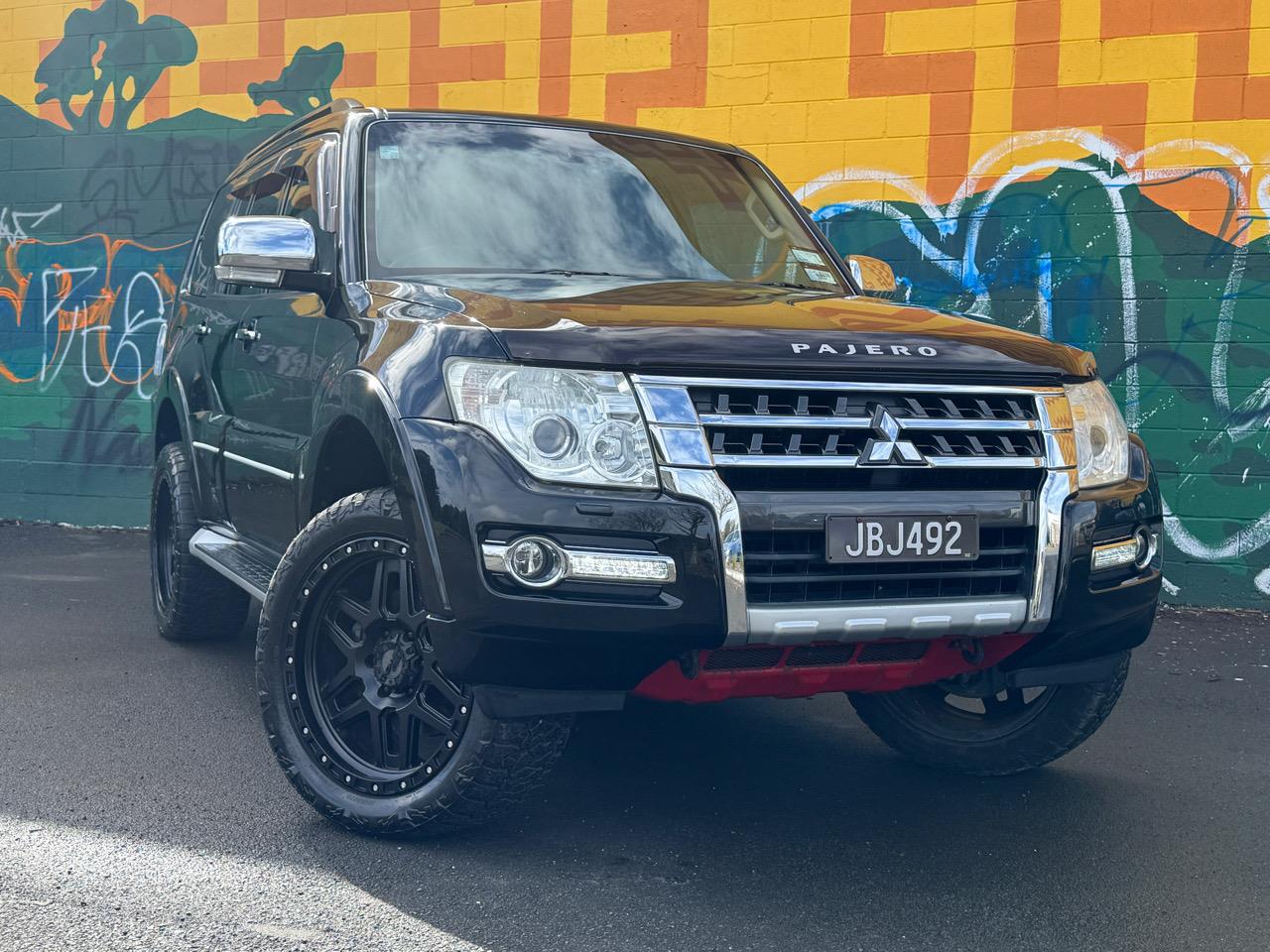 2015 Mitsubishi Pajero