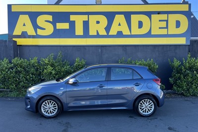 2018 Kia Rio - Thumbnail