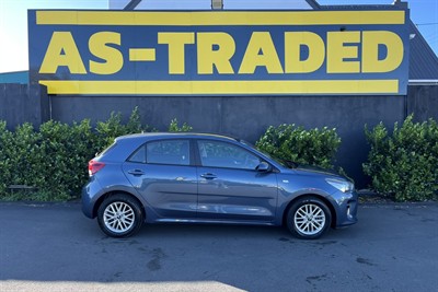 2018 Kia Rio - Thumbnail