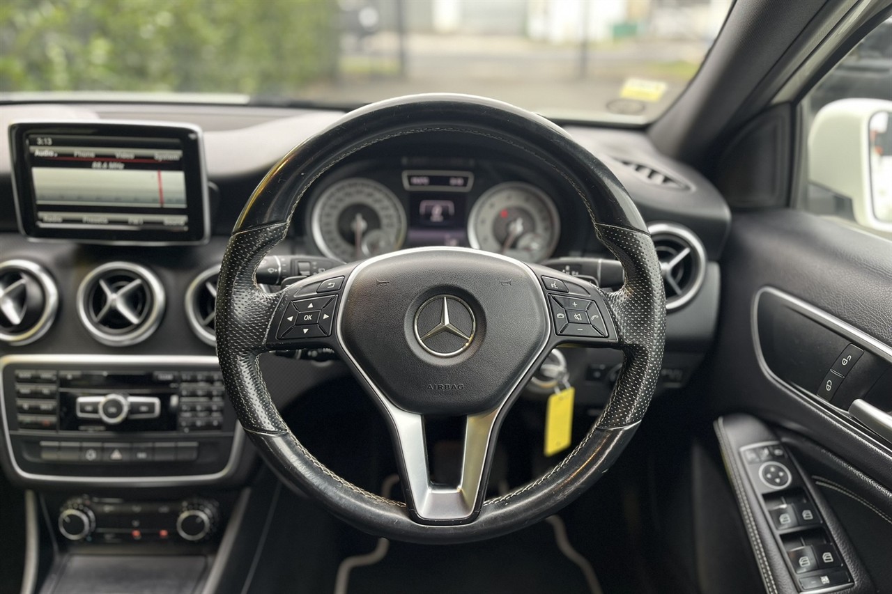 2014 Mercedes-Benz A180