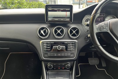 2014 Mercedes-Benz A180 - Thumbnail