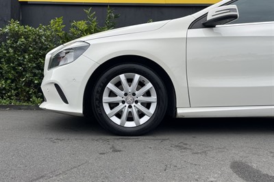 2014 Mercedes-Benz A180 - Thumbnail