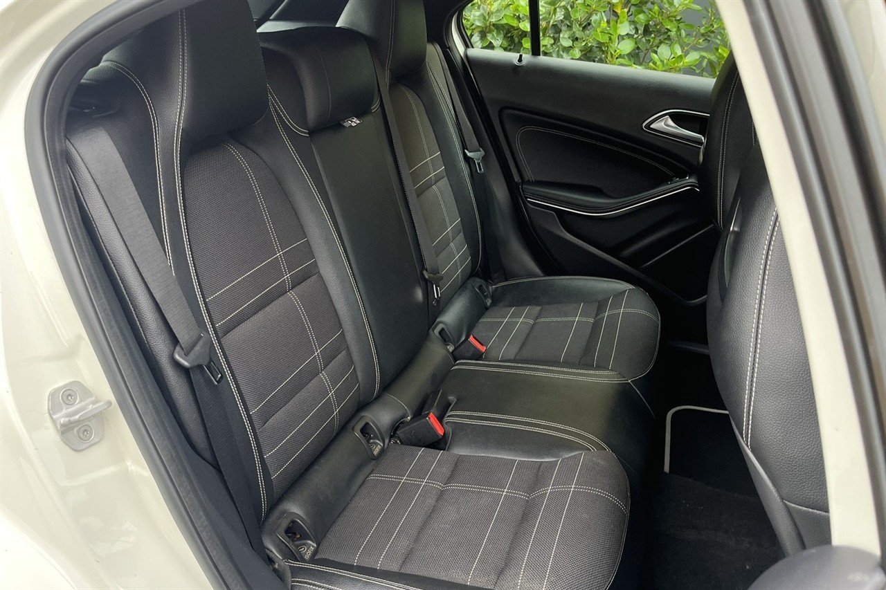 2014 Mercedes-Benz A180