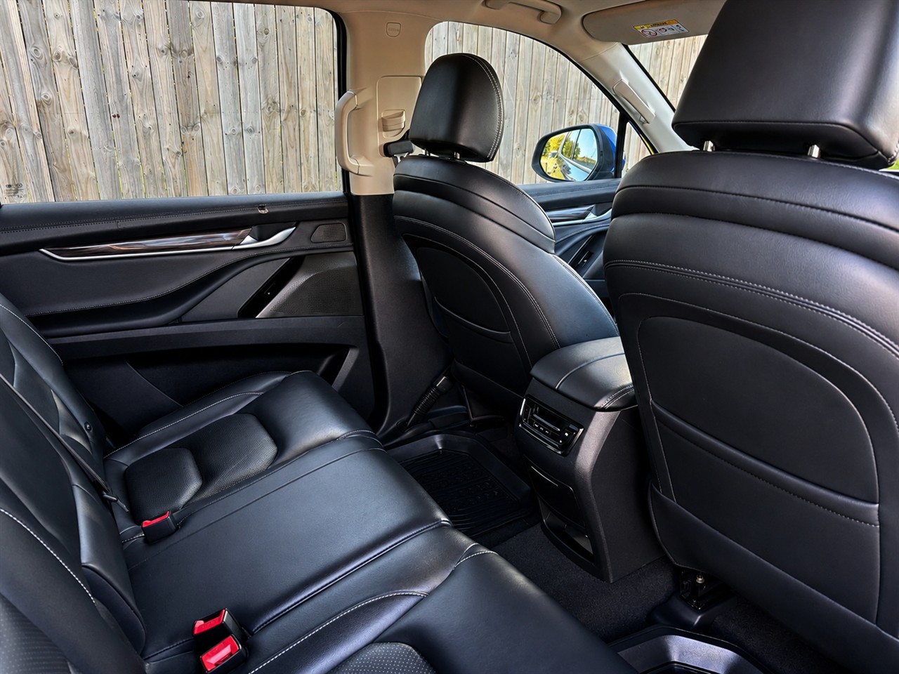 2020 LDV D90