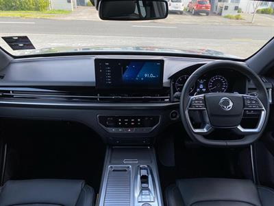 2024 Ssangyong Rexton - Thumbnail