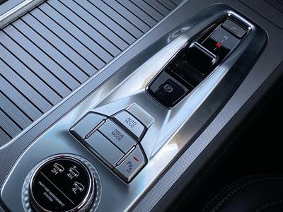 2024 Ssangyong Rexton - Thumbnail