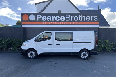 2022 Renault Trafic - Thumbnail