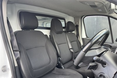 2022 Renault Trafic - Thumbnail