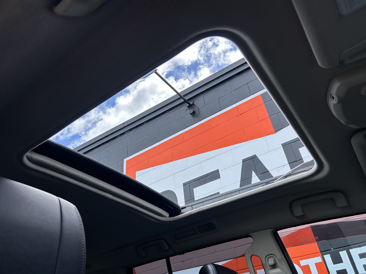 2018 Mitsubishi Pajero