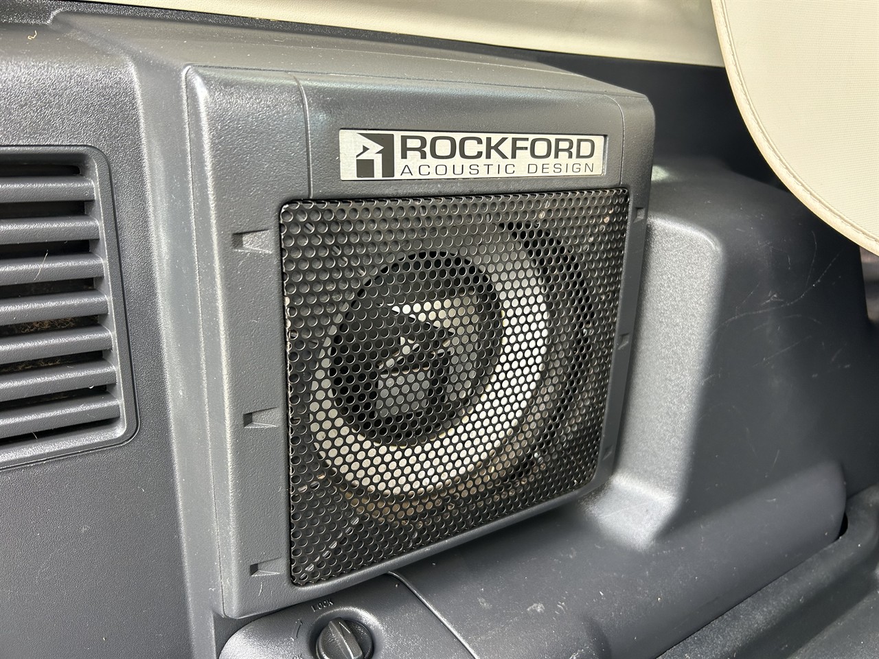 2018 Mitsubishi Pajero