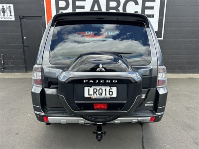 2018 Mitsubishi Pajero - Thumbnail