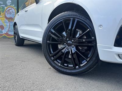 2020 Volvo Xc60 - Thumbnail