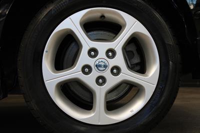 2012 Nissan Leaf - Thumbnail