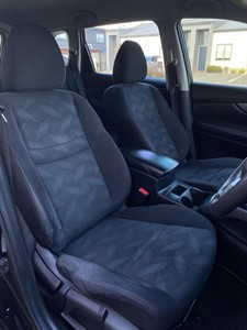 2015 Nissan X-Trail - Thumbnail