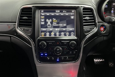 2018 Jeep Grand Cherokee - Thumbnail