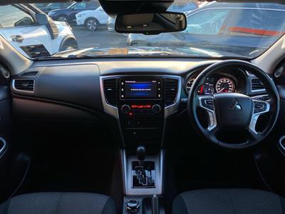 2023 Mitsubishi Triton - Thumbnail