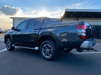 2023 Mitsubishi Triton - Thumbnail