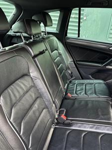 2019 Volkswagen Tiguan - Thumbnail