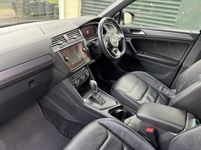 2019 Volkswagen Tiguan - Thumbnail