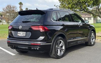 2019 Volkswagen Tiguan - Thumbnail