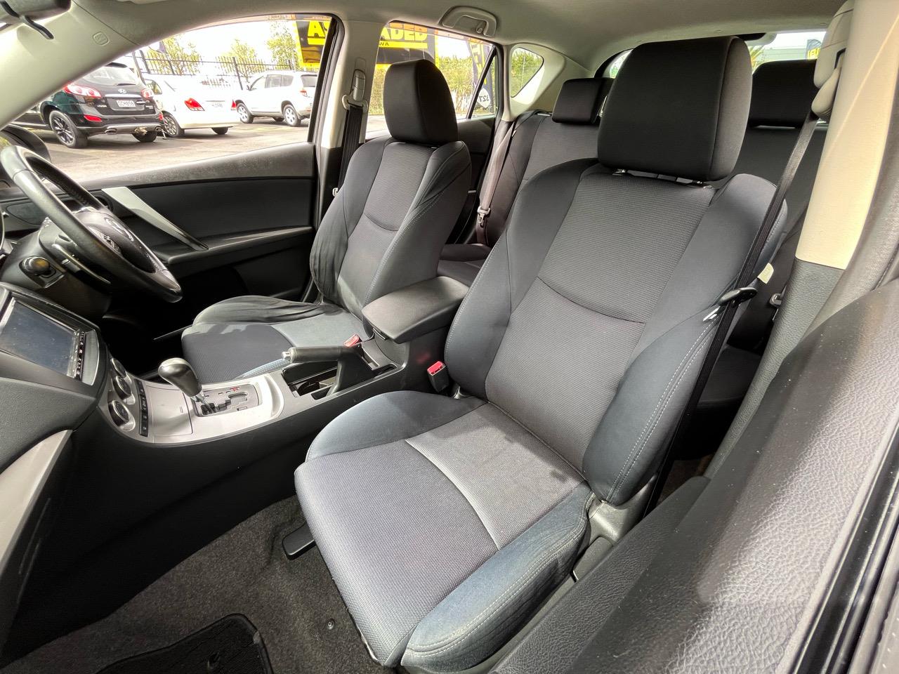 2010 Mazda Axela