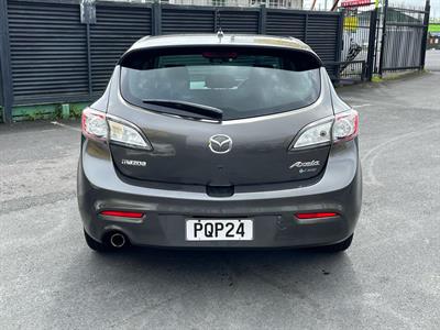 2010 Mazda Axela - Thumbnail
