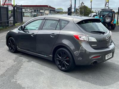 2010 Mazda Axela - Thumbnail