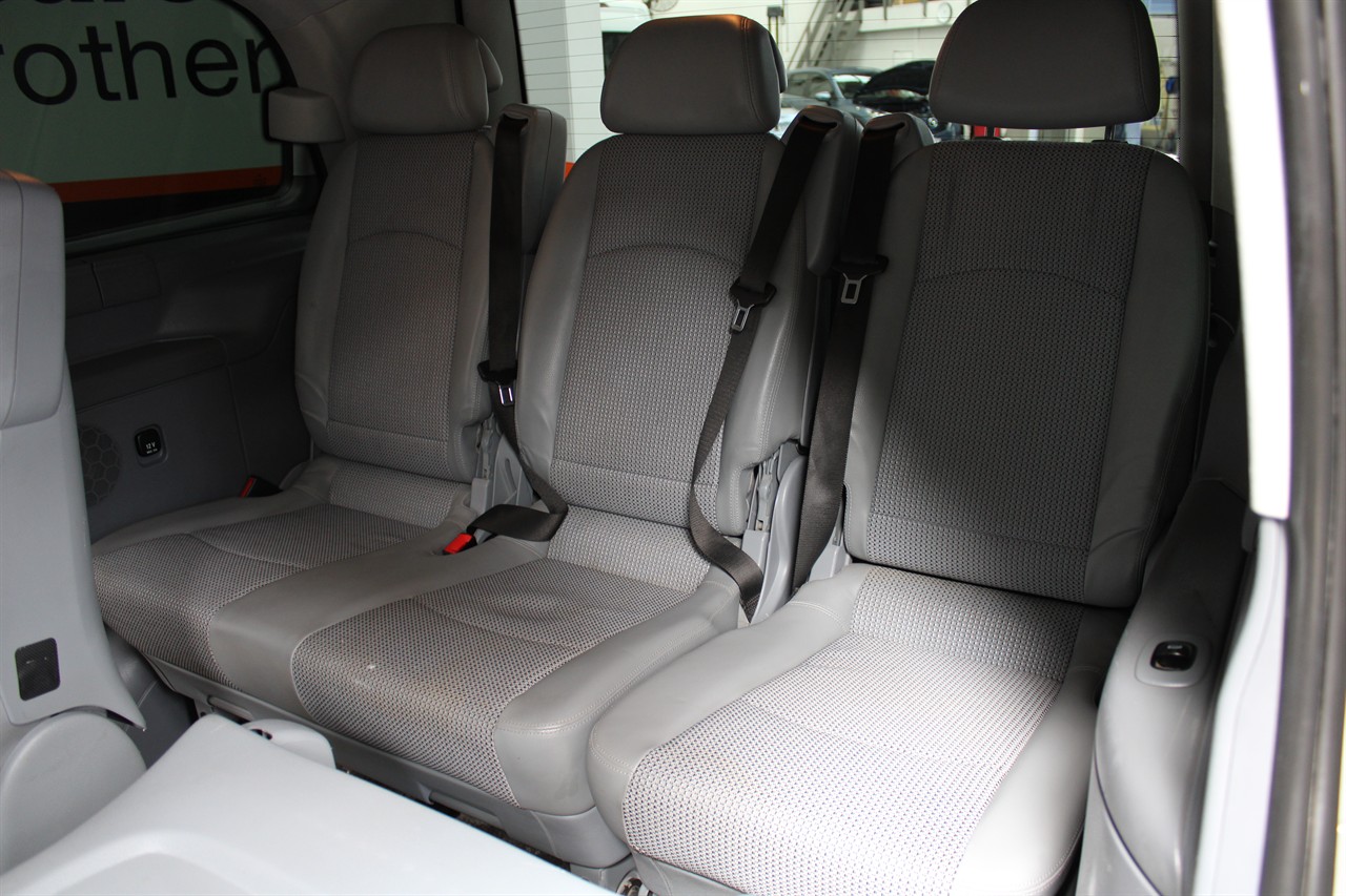 2007 Mercedes-Benz V350