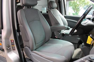 2007 Mercedes-Benz V350 - Thumbnail