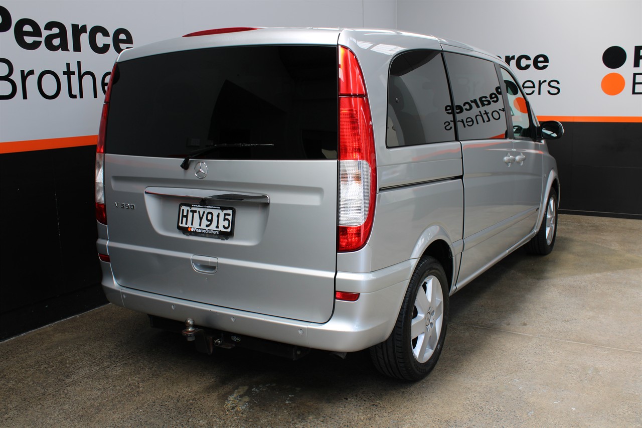 2007 Mercedes-Benz V350