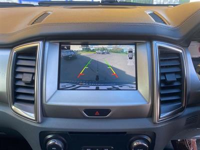 2015 Ford Everest - Thumbnail