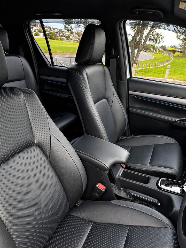 2025 Toyota Hilux