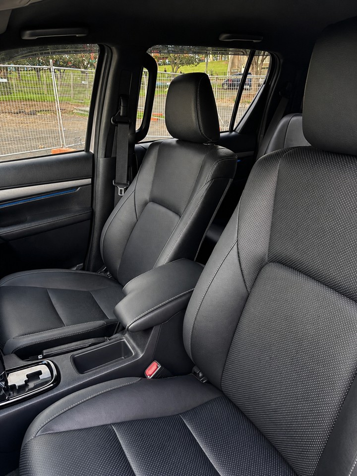 2025 Toyota Hilux