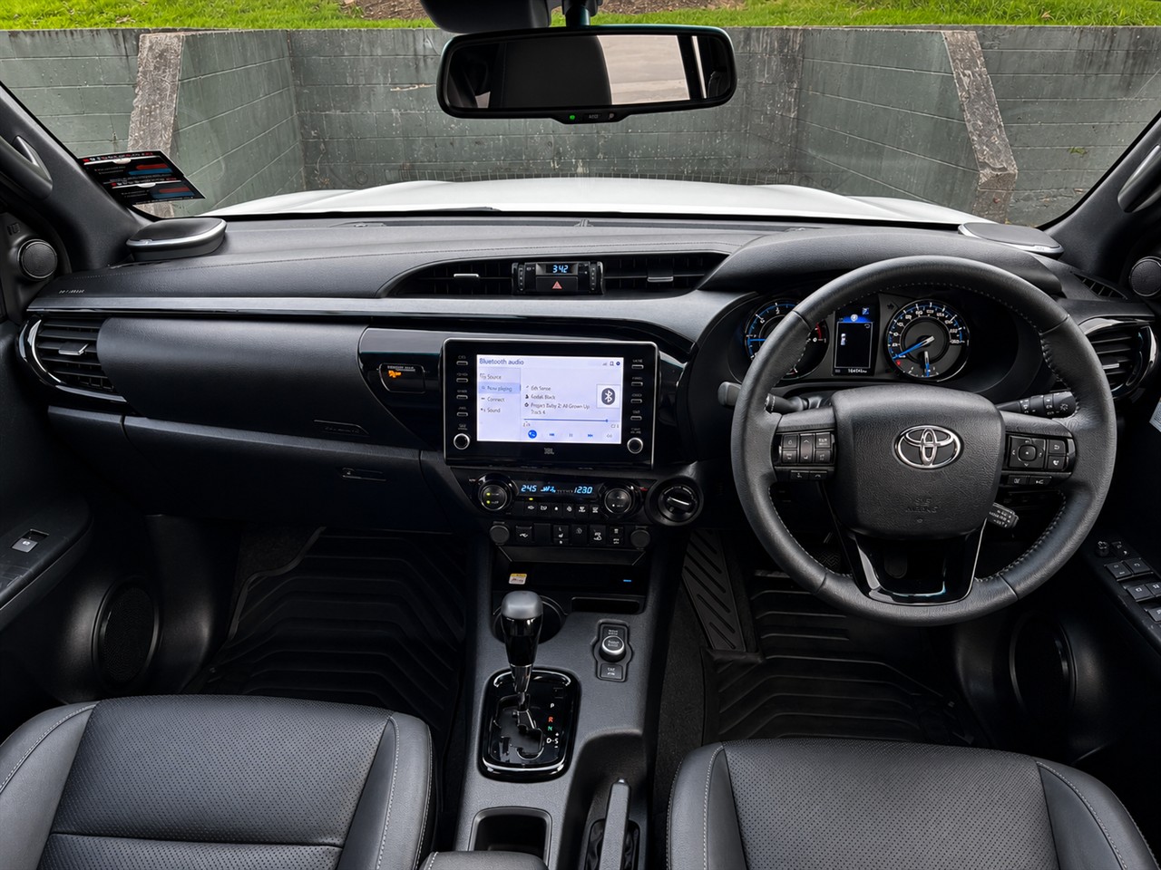2025 Toyota Hilux