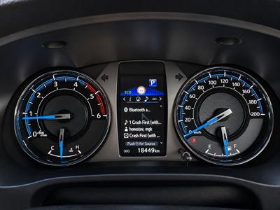 2025 Toyota Hilux - Thumbnail