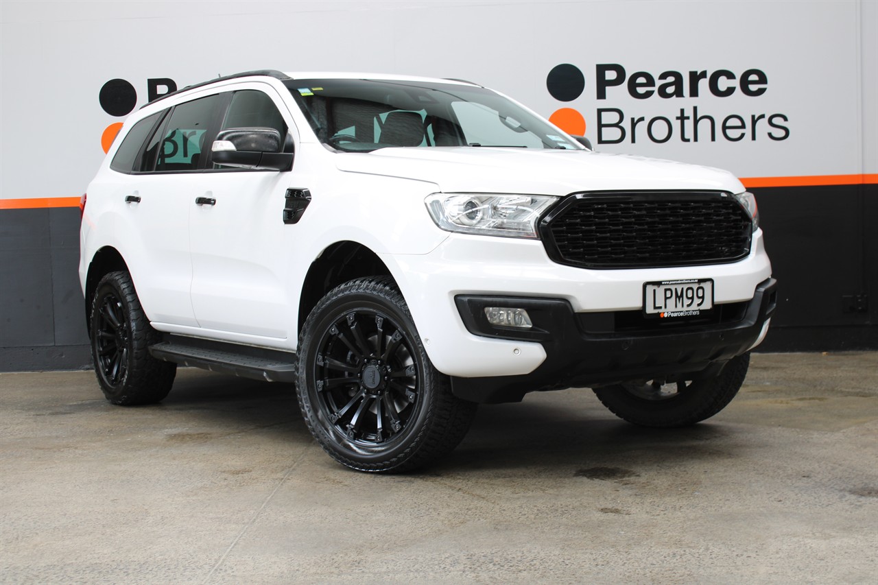 2018 Ford Everest