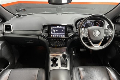 2020 Jeep Grand Cherokee - Thumbnail